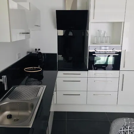 Les Acacias Apartment Caveirac