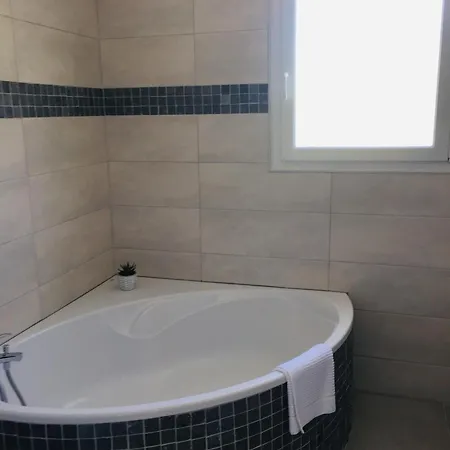 Les Acacias * Caveirac